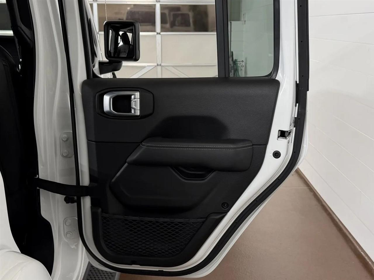 Jeep Wrangler Unlimited Sahara 2022