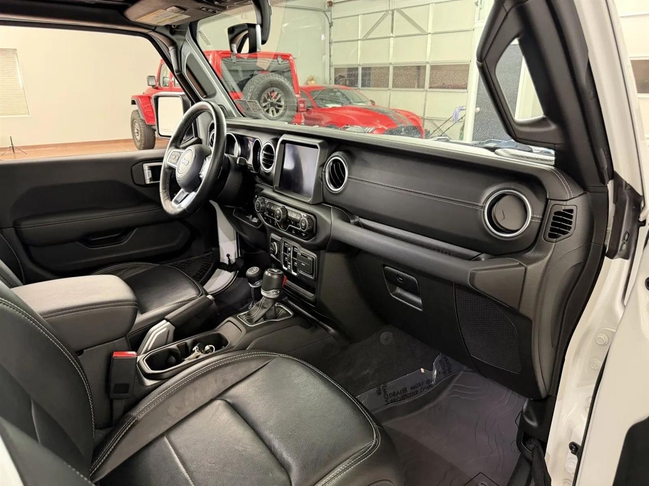 Jeep Wrangler Unlimited Sahara 2022