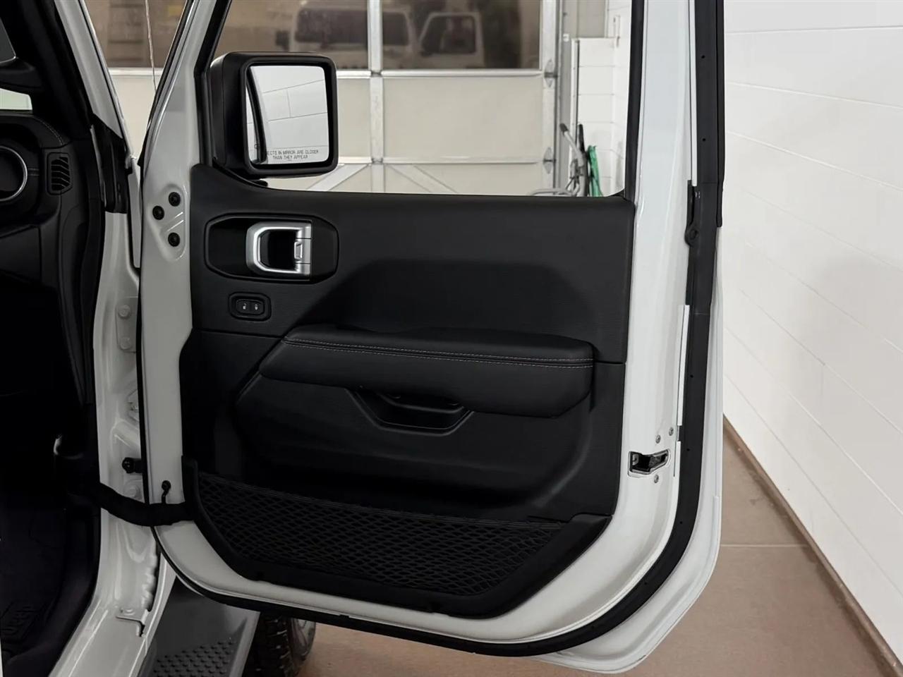 Jeep Wrangler Unlimited Sahara 2022