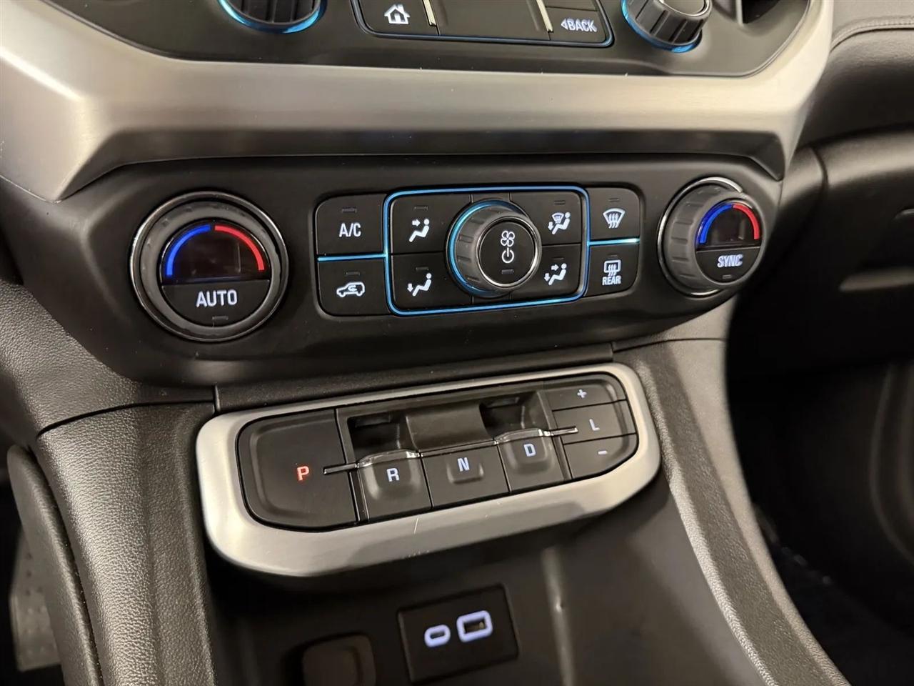 GMC Acadia SLE AWD 2023
