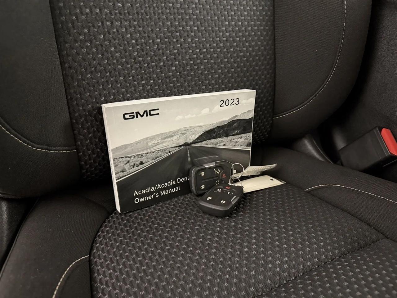 GMC Acadia SLE AWD 2023