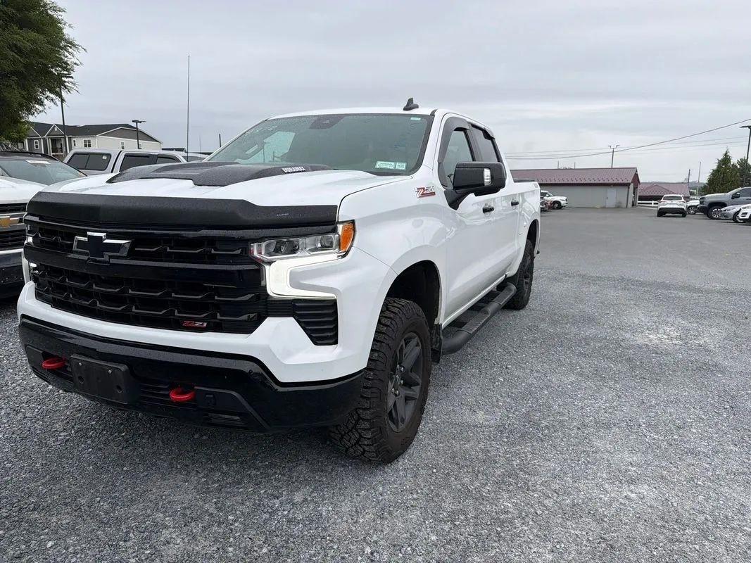 Chevrolet Silverado 1500 Trail Boss LT Crew Cab 4WD 2023