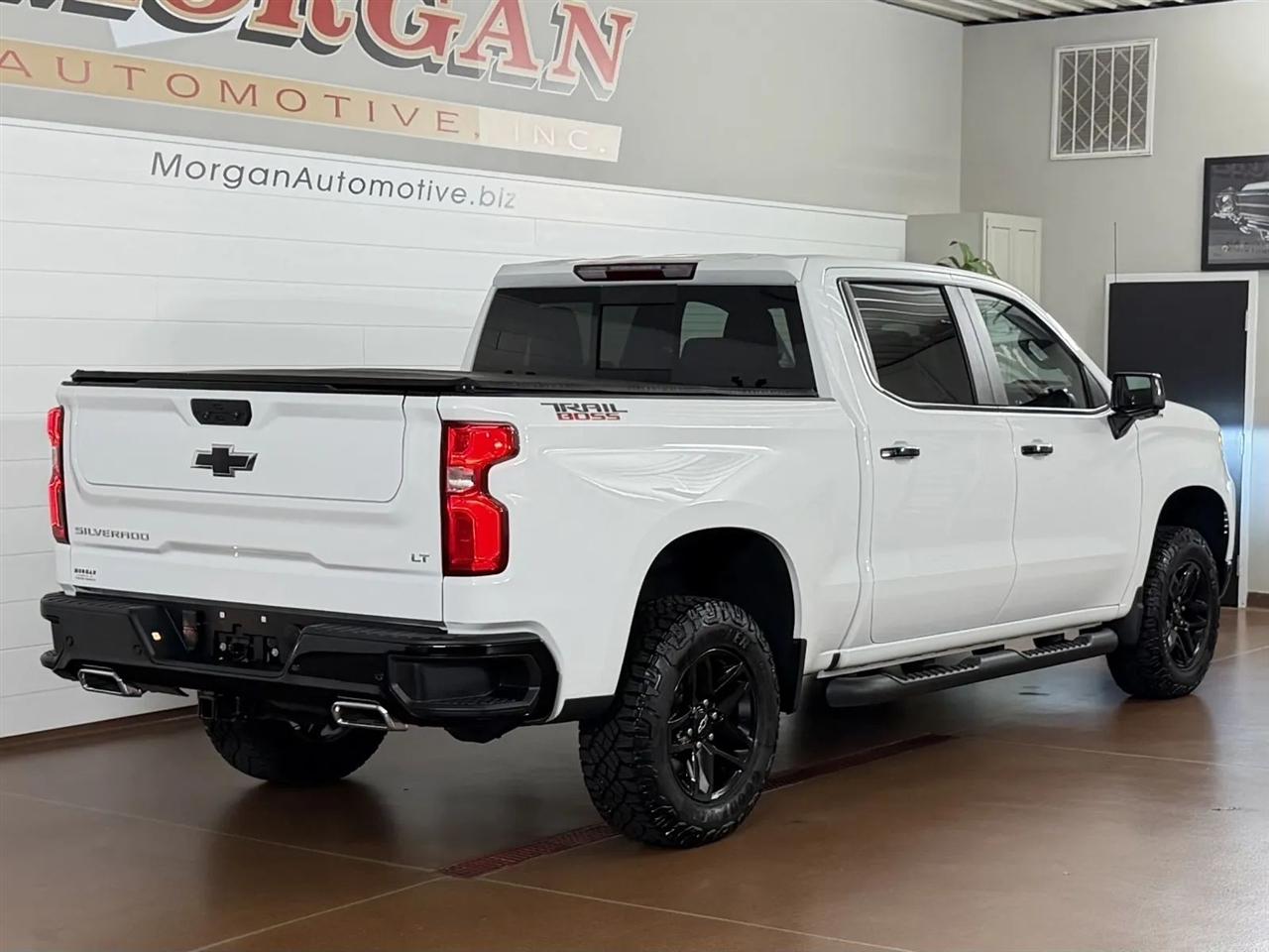 Chevrolet Silverado 1500 Trail Boss LT Crew Cab 4WD 2023