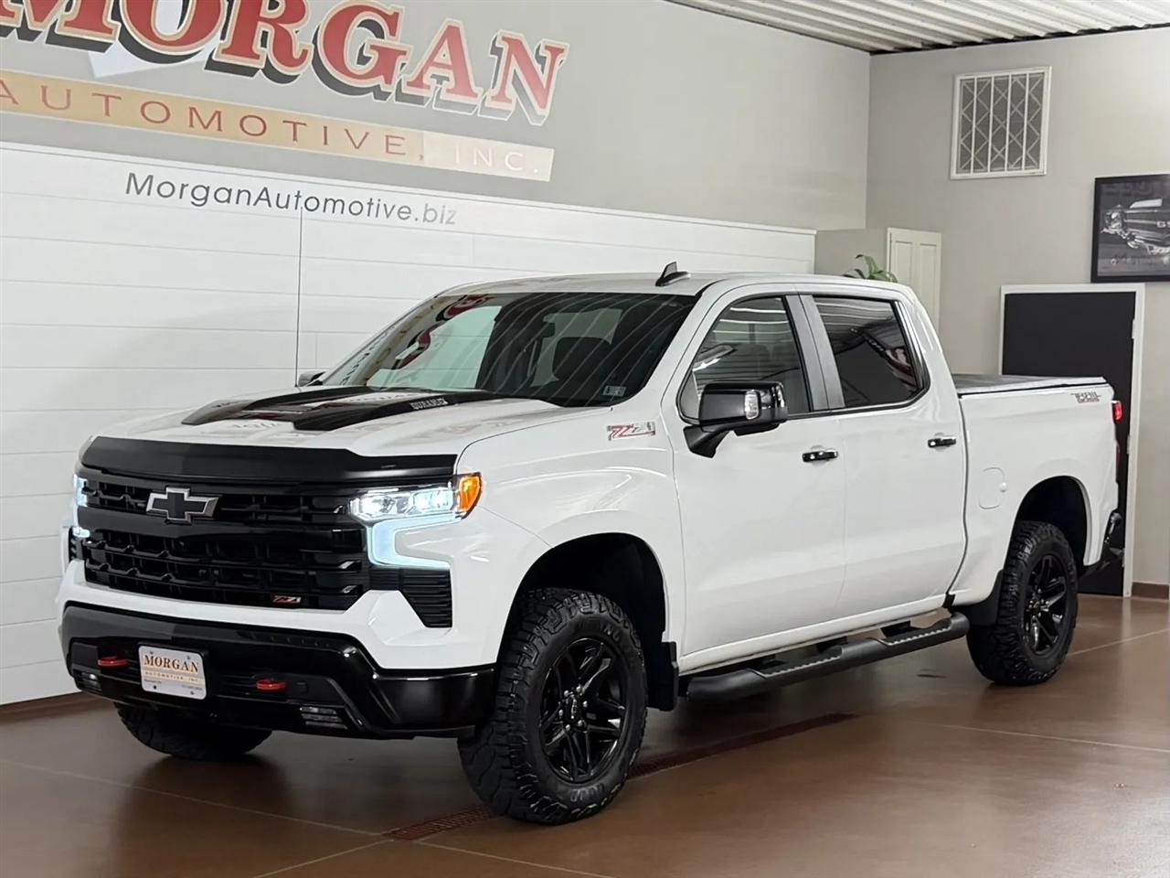 Chevrolet Silverado 1500 Trail Boss LT Crew Cab 4WD 2023
