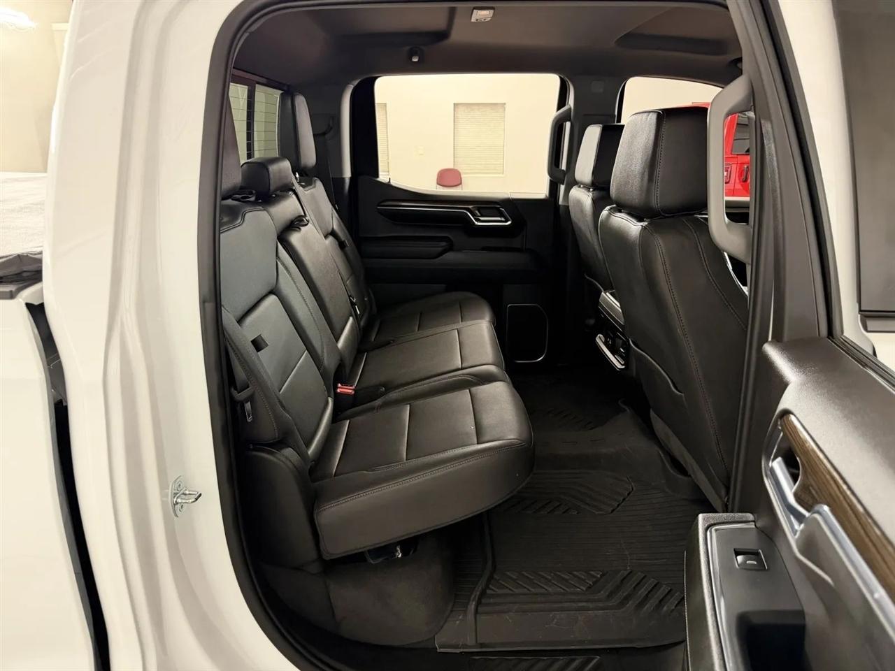Chevrolet Silverado 1500 Trail Boss LT Crew Cab 4WD 2023