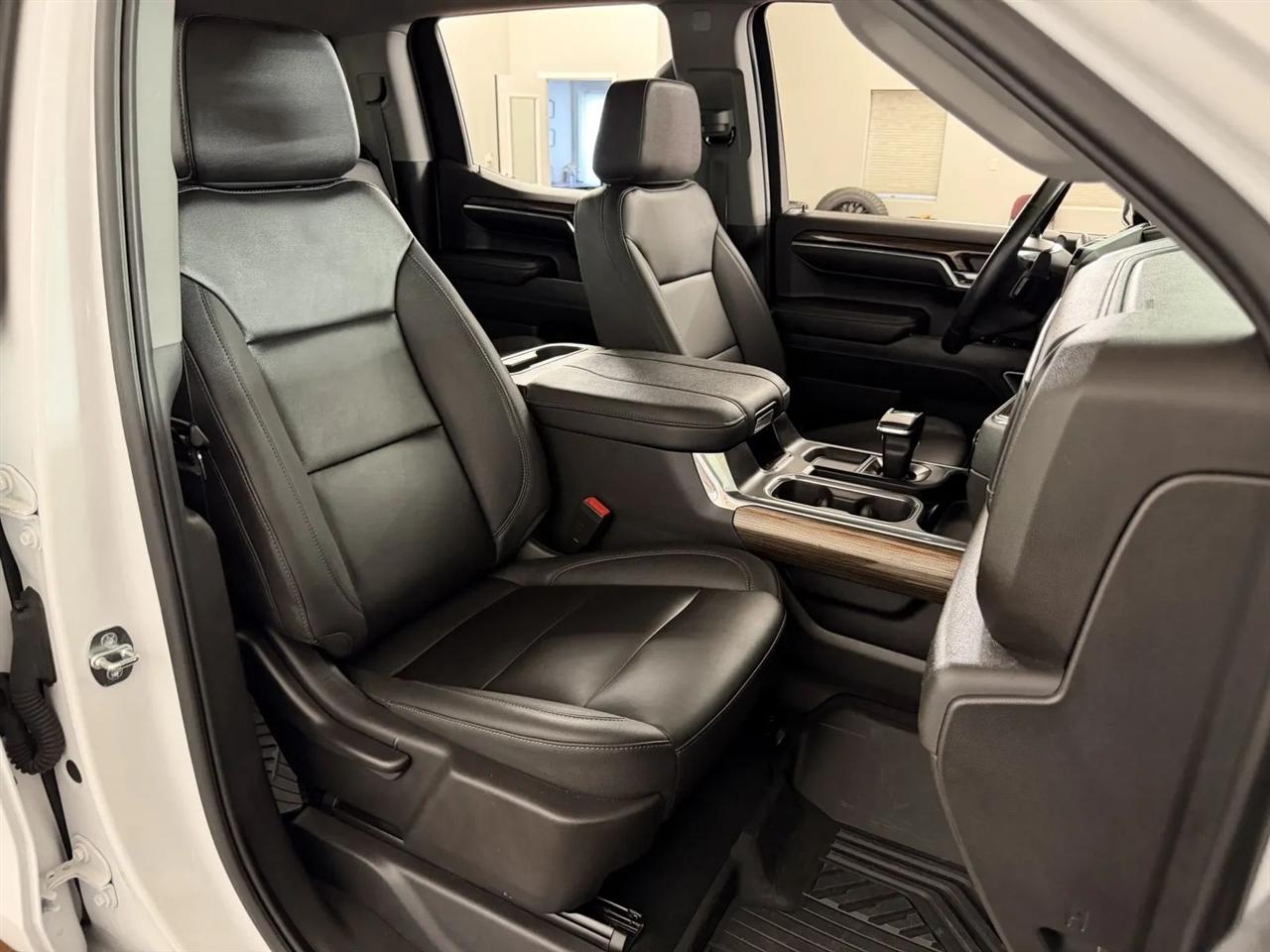 Chevrolet Silverado 1500 Trail Boss LT Crew Cab 4WD 2023