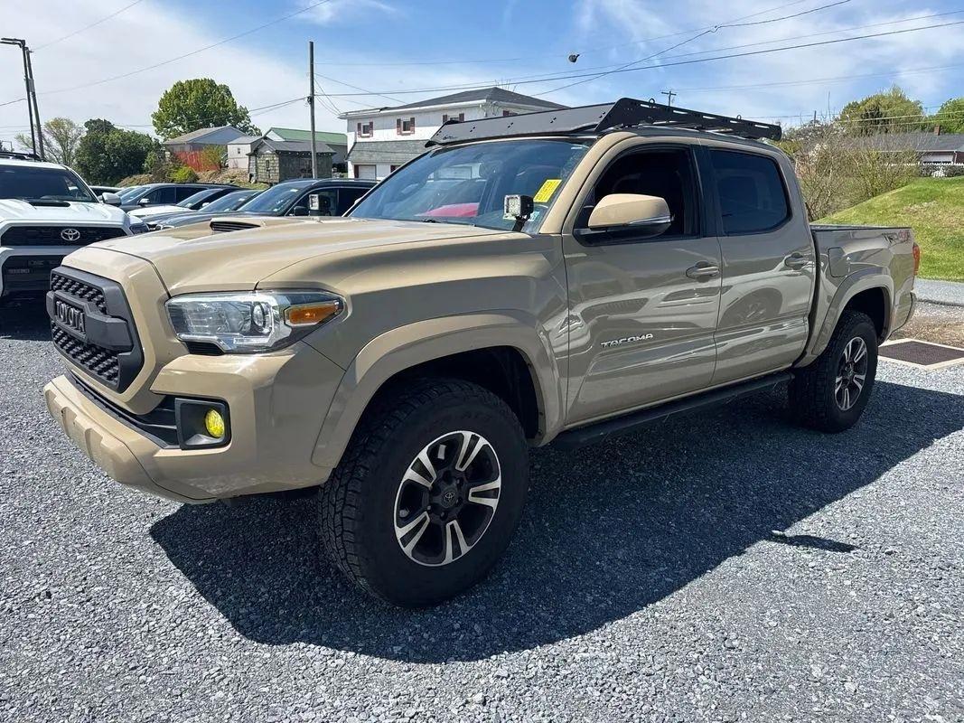 2017 Toyota Tacoma TRD Sport Double Cab 4x4 V6 Auto SB's photo