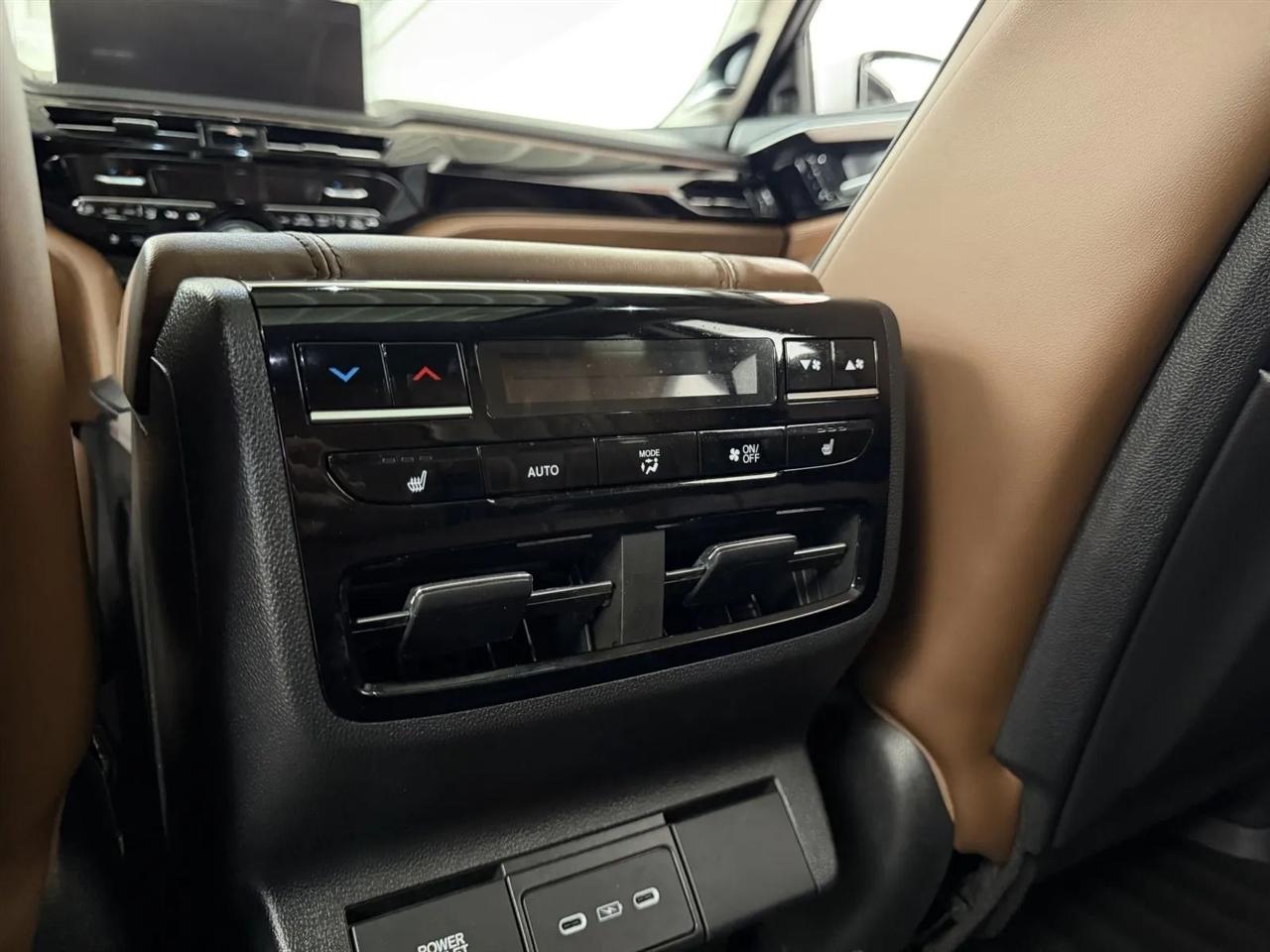Acura MDX SH-AWD w/Advance Package 2025