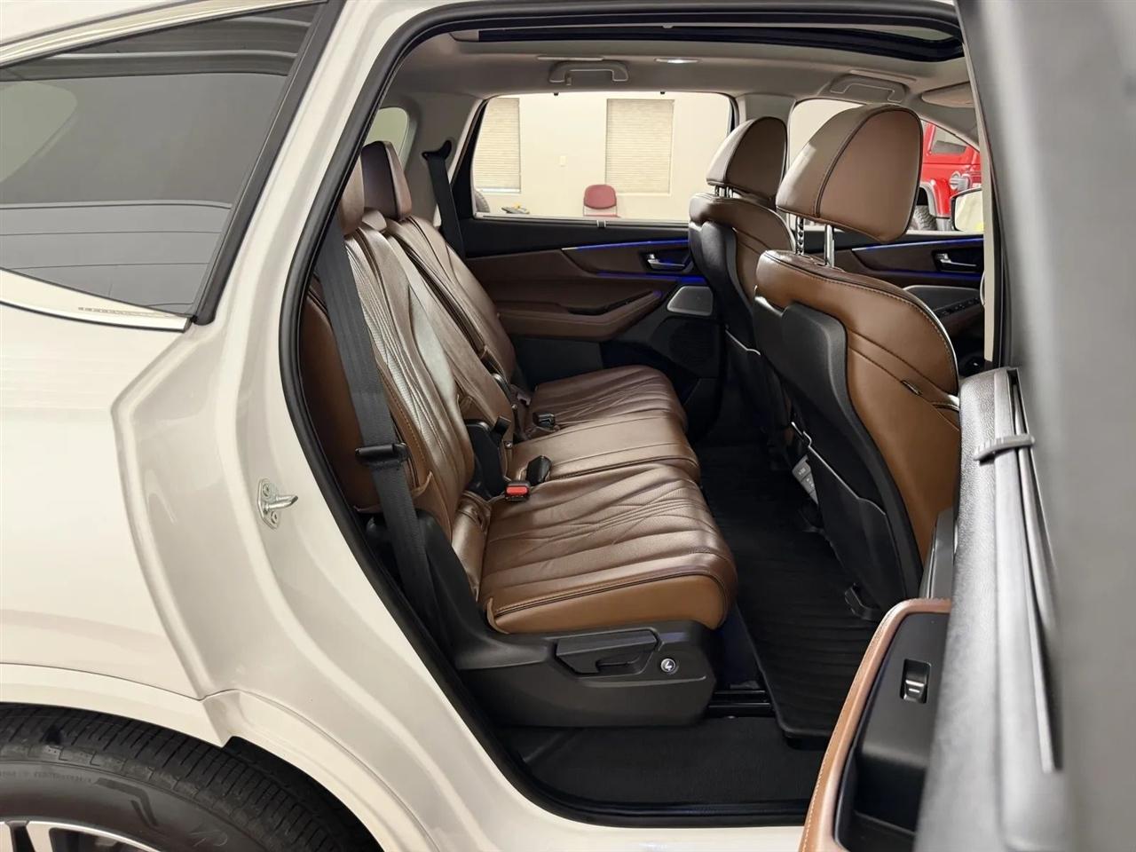 Acura MDX SH-AWD w/Advance Package 2025