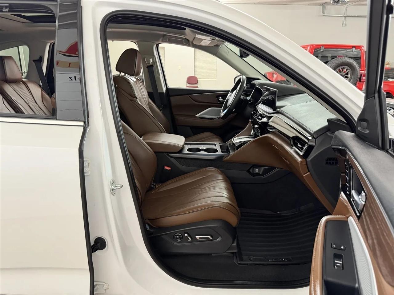 Acura MDX SH-AWD w/Advance Package 2025