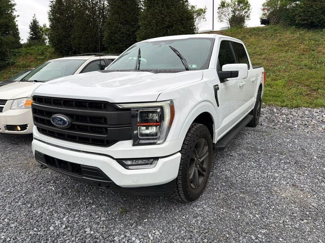 2023 Ford F-150 Lariat 4x4 SuperCrew 145 in's photo