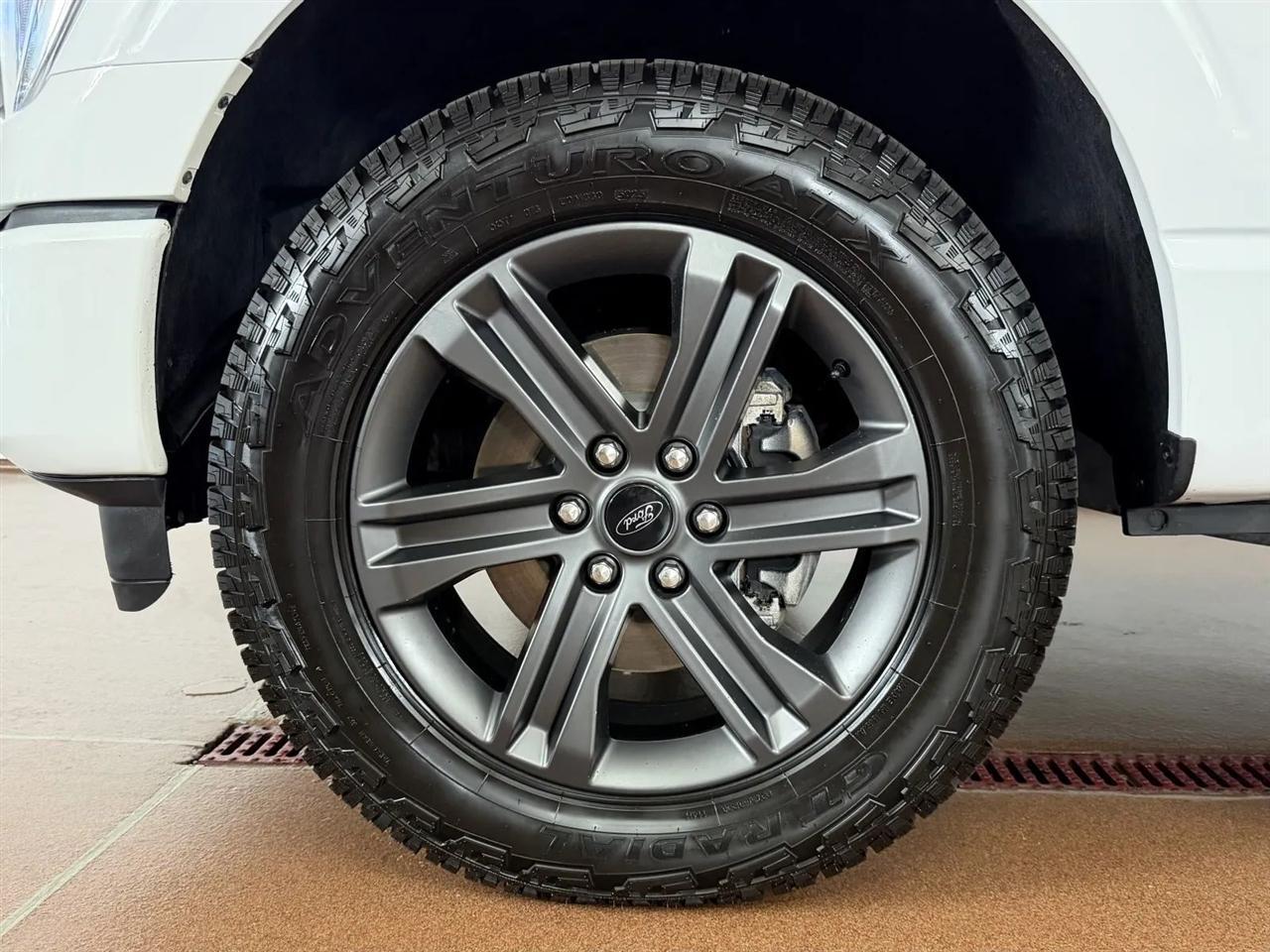 Ford F-150 Lariat SuperCrew 5.5-ft. Bed 4WD 2023