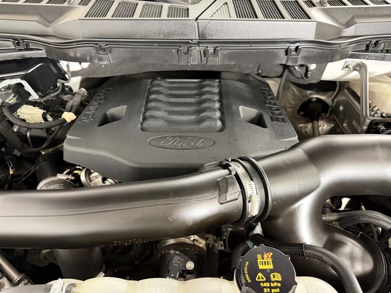 Ford F-150 Lariat SuperCrew 5.5-ft. Bed 4WD 2023