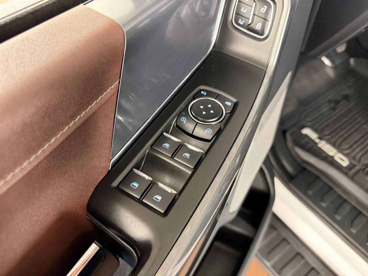 Ford F-150 Lariat SuperCrew 5.5-ft. Bed 4WD 2023