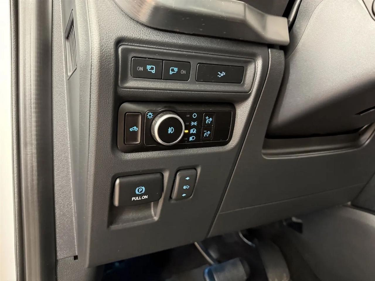Ford F-150 Lariat SuperCrew 5.5-ft. Bed 4WD 2023