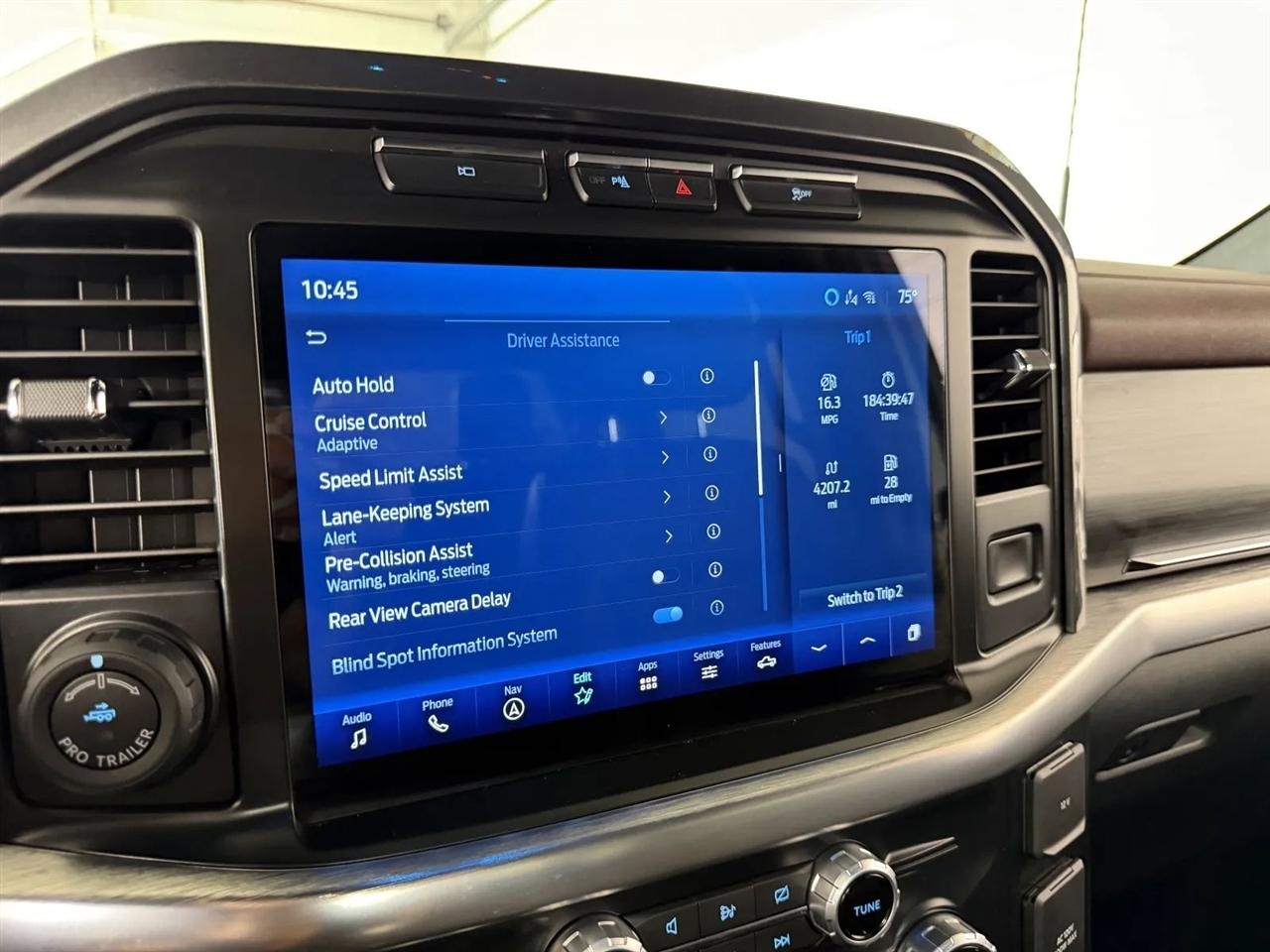 Ford F-150 Lariat SuperCrew 5.5-ft. Bed 4WD 2023