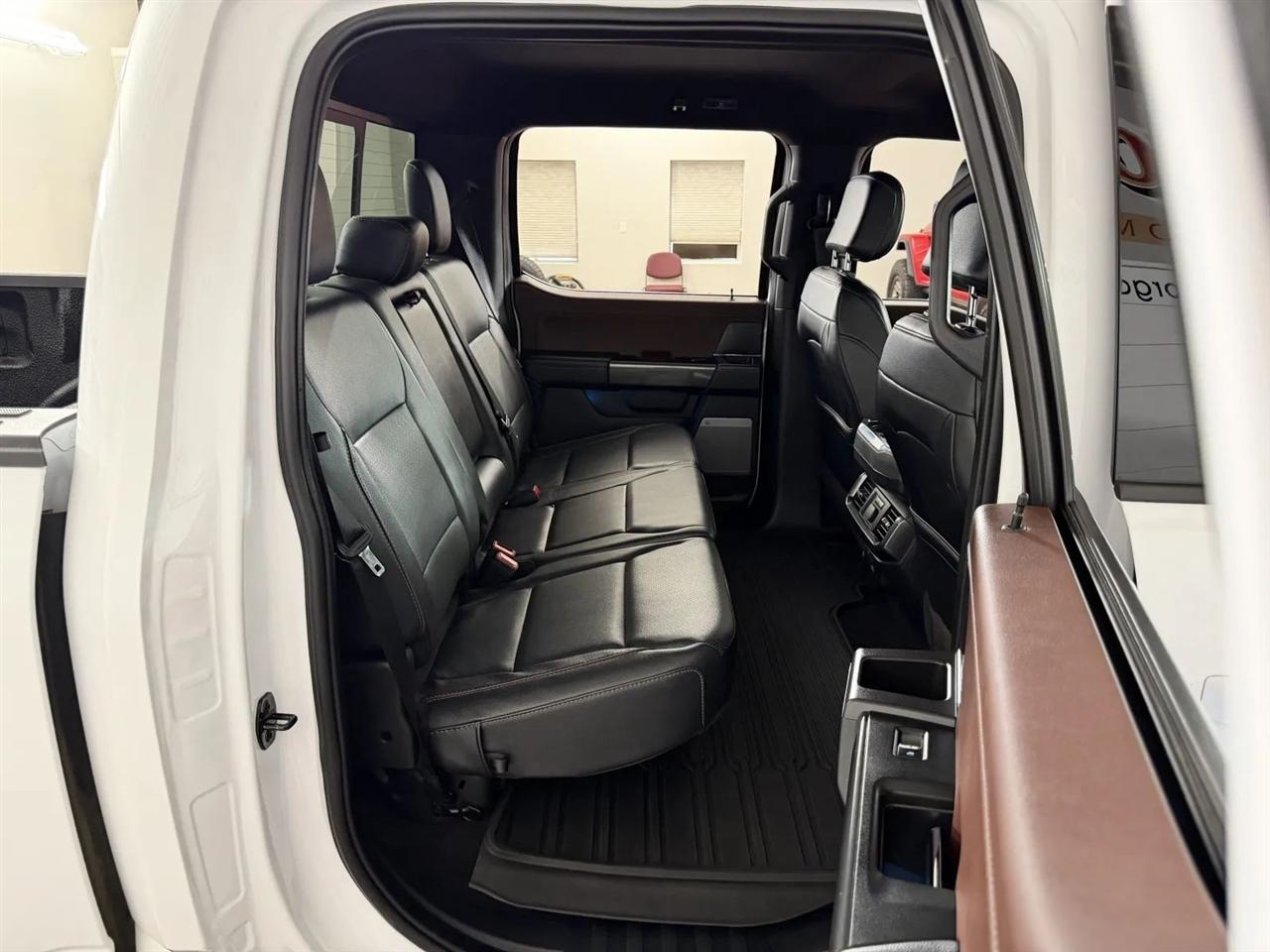 Ford F-150 Lariat SuperCrew 5.5-ft. Bed 4WD 2023