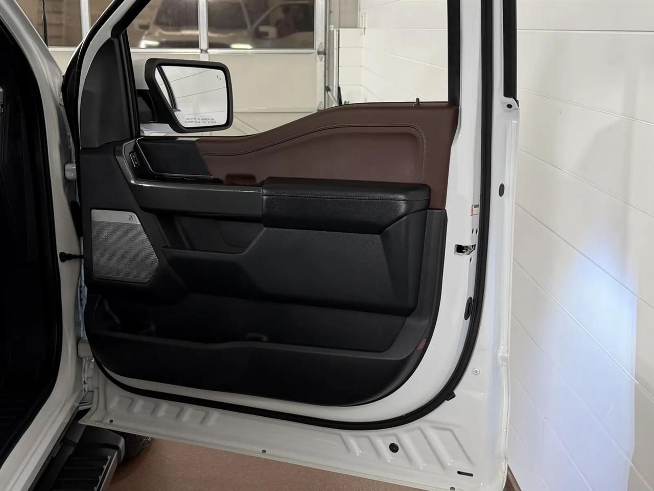 Ford F-150 Lariat SuperCrew 5.5-ft. Bed 4WD 2023