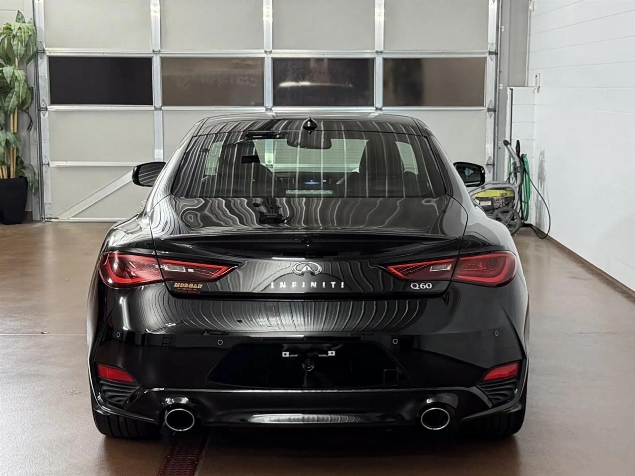 Infiniti Q60 3.0t PURE 2021