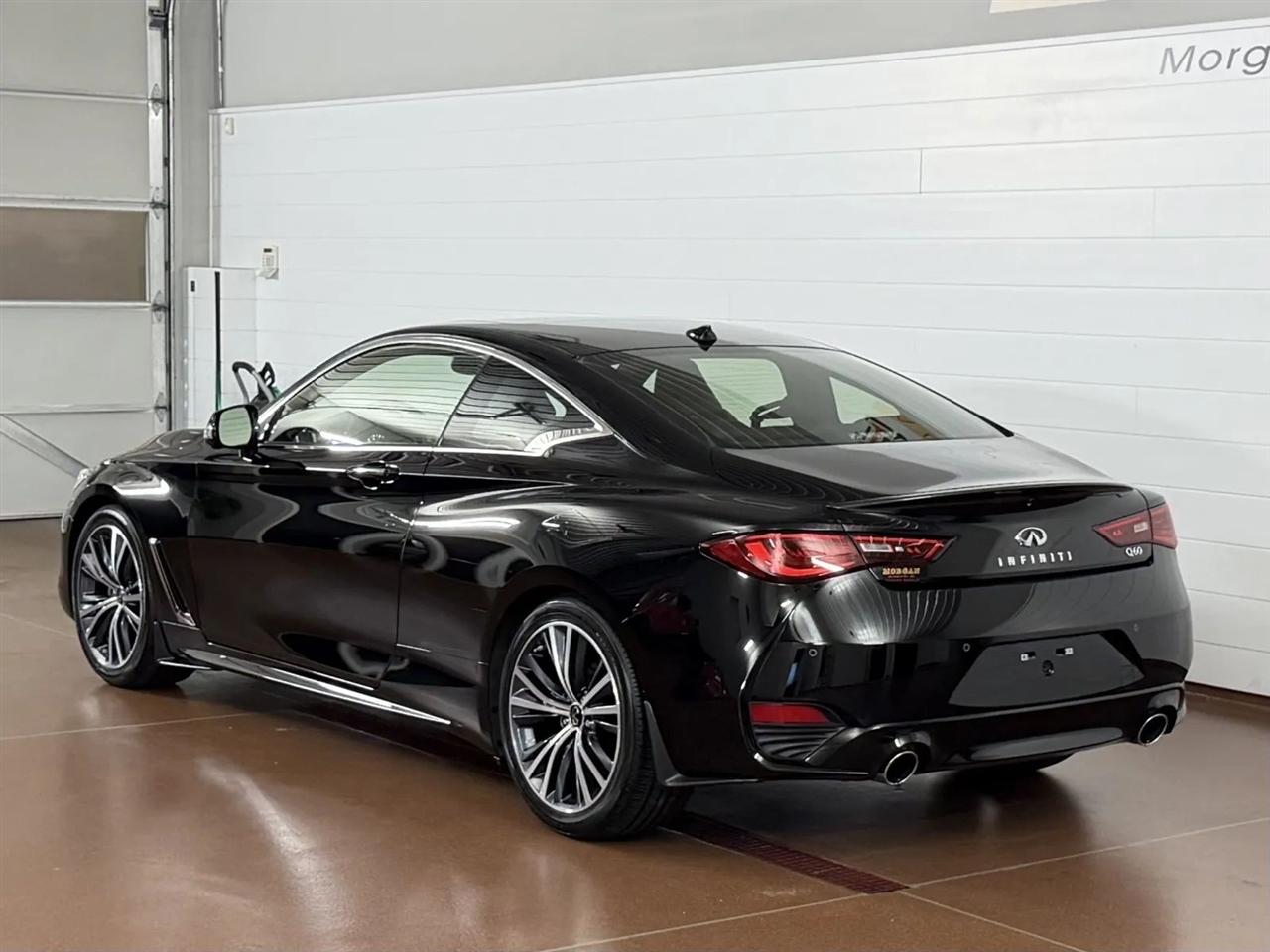 Infiniti Q60 3.0t PURE 2021