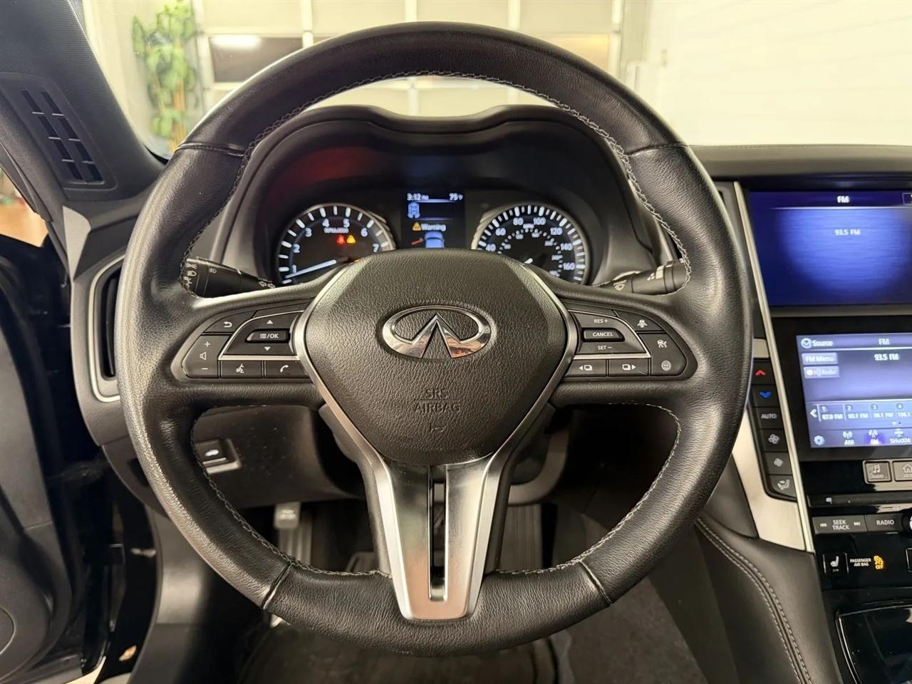 Infiniti Q60 3.0t PURE 2021