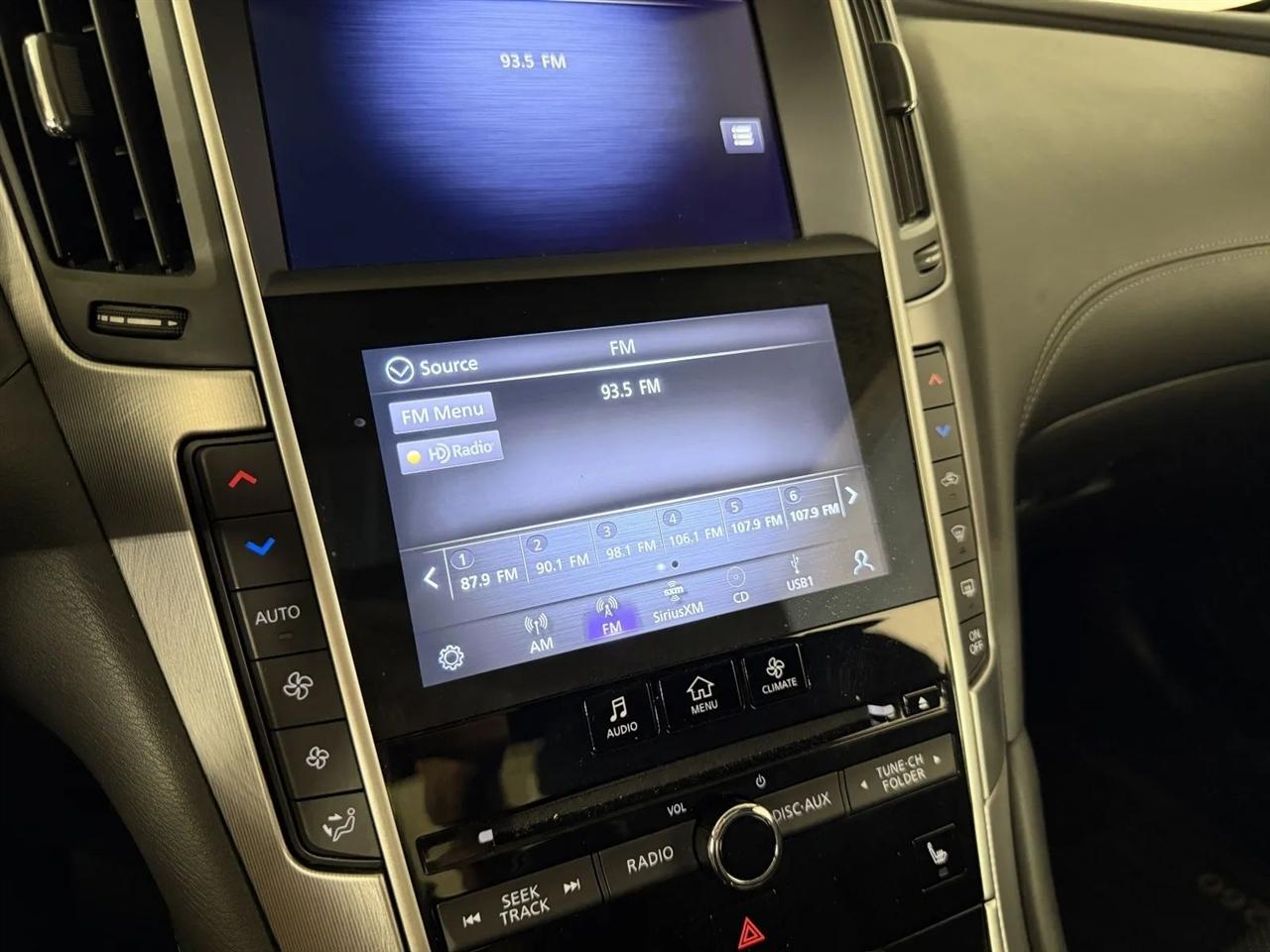 Infiniti Q60 3.0t PURE 2021