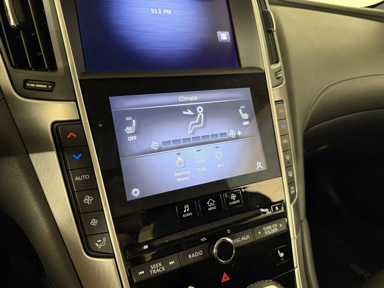 Infiniti Q60 3.0t PURE 2021