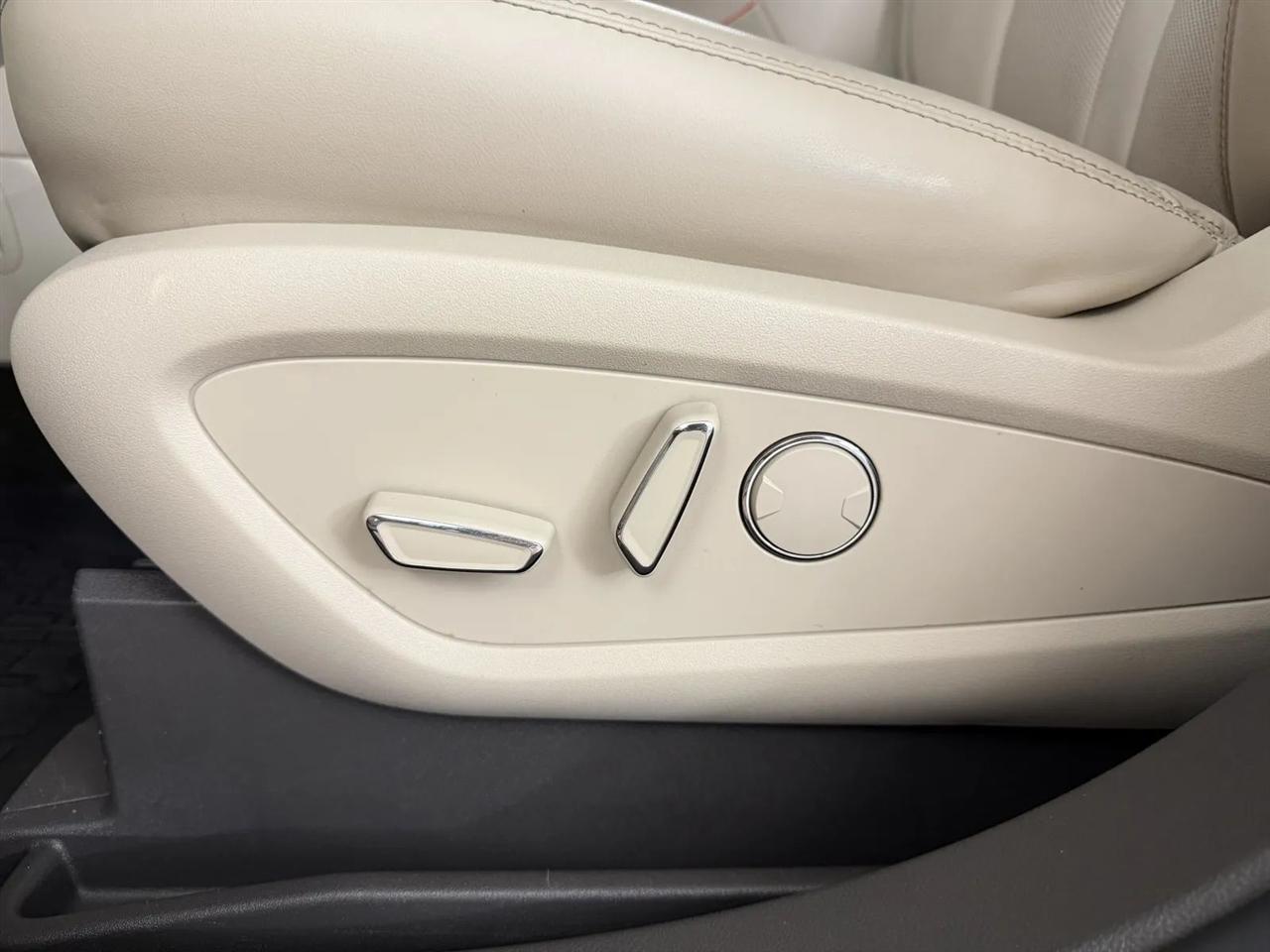 Lincoln Nautilus Base AWD 2020