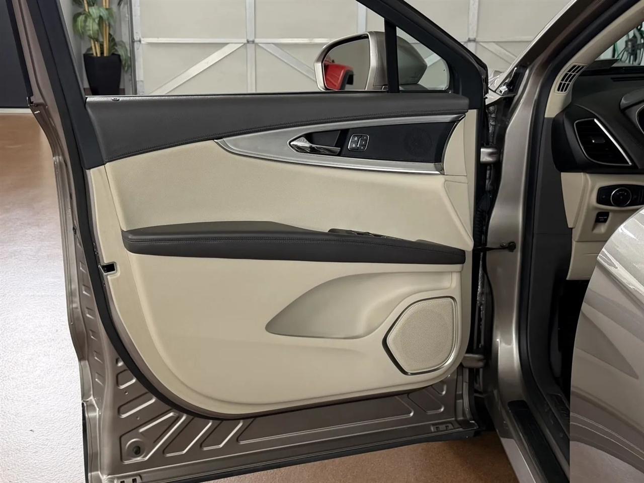 Lincoln Nautilus Base AWD 2020
