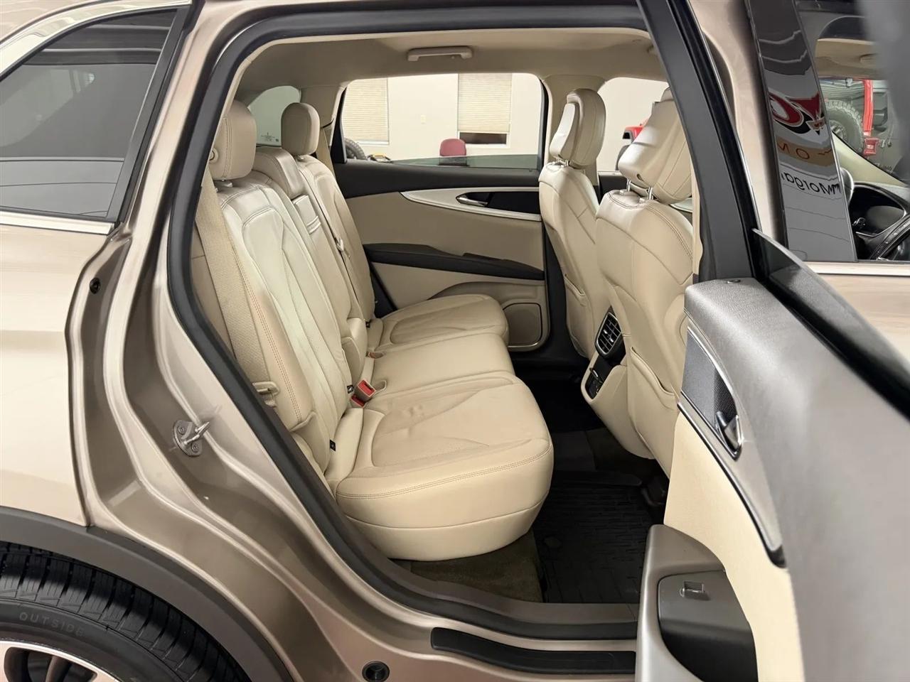 Lincoln Nautilus Base AWD 2020