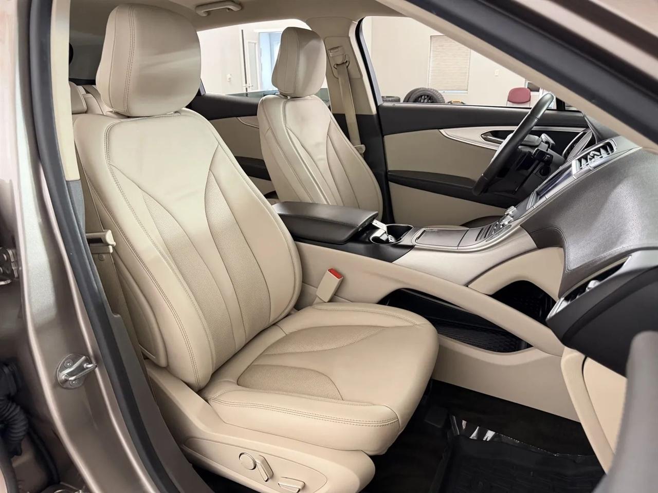 Lincoln Nautilus Base AWD 2020