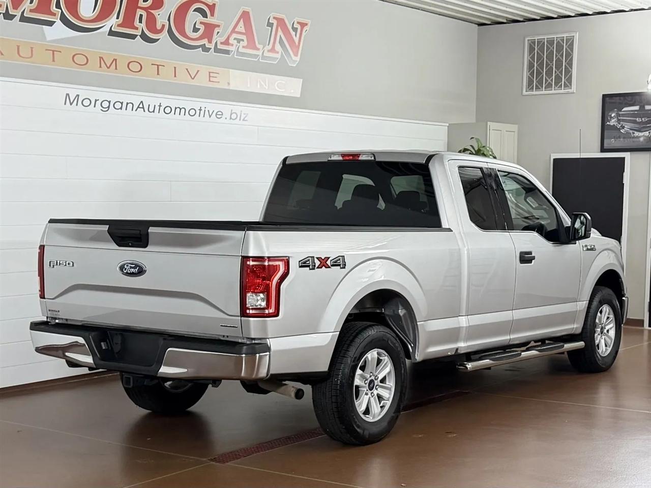 Ford F-150 XLT SuperCab 8-ft. Bed 4WD 2016