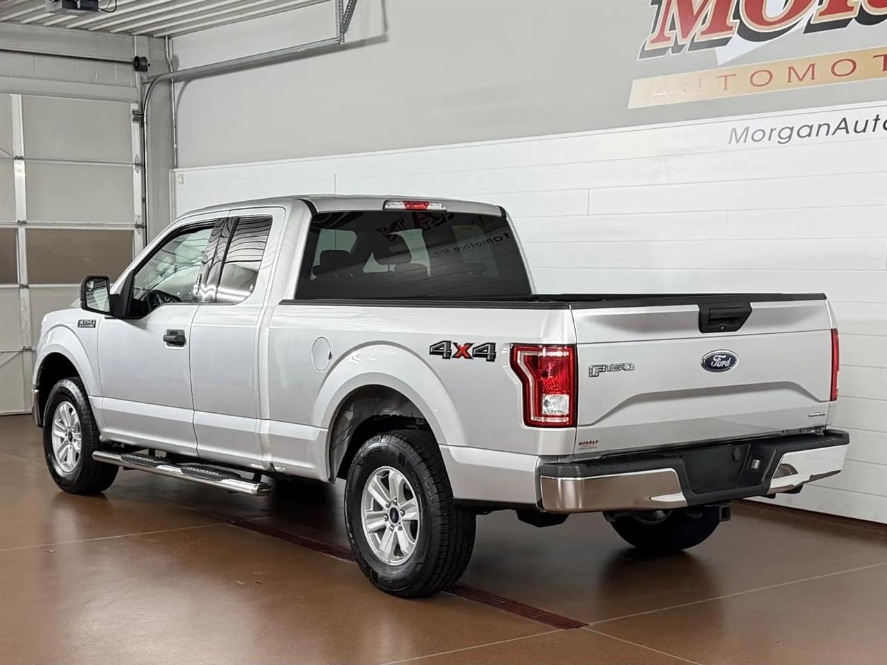 Ford F-150 XLT SuperCab 8-ft. Bed 4WD 2016