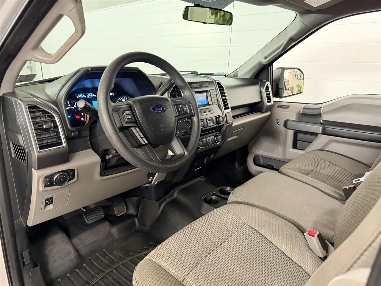 Ford F-150 XLT SuperCab 8-ft. Bed 4WD 2016