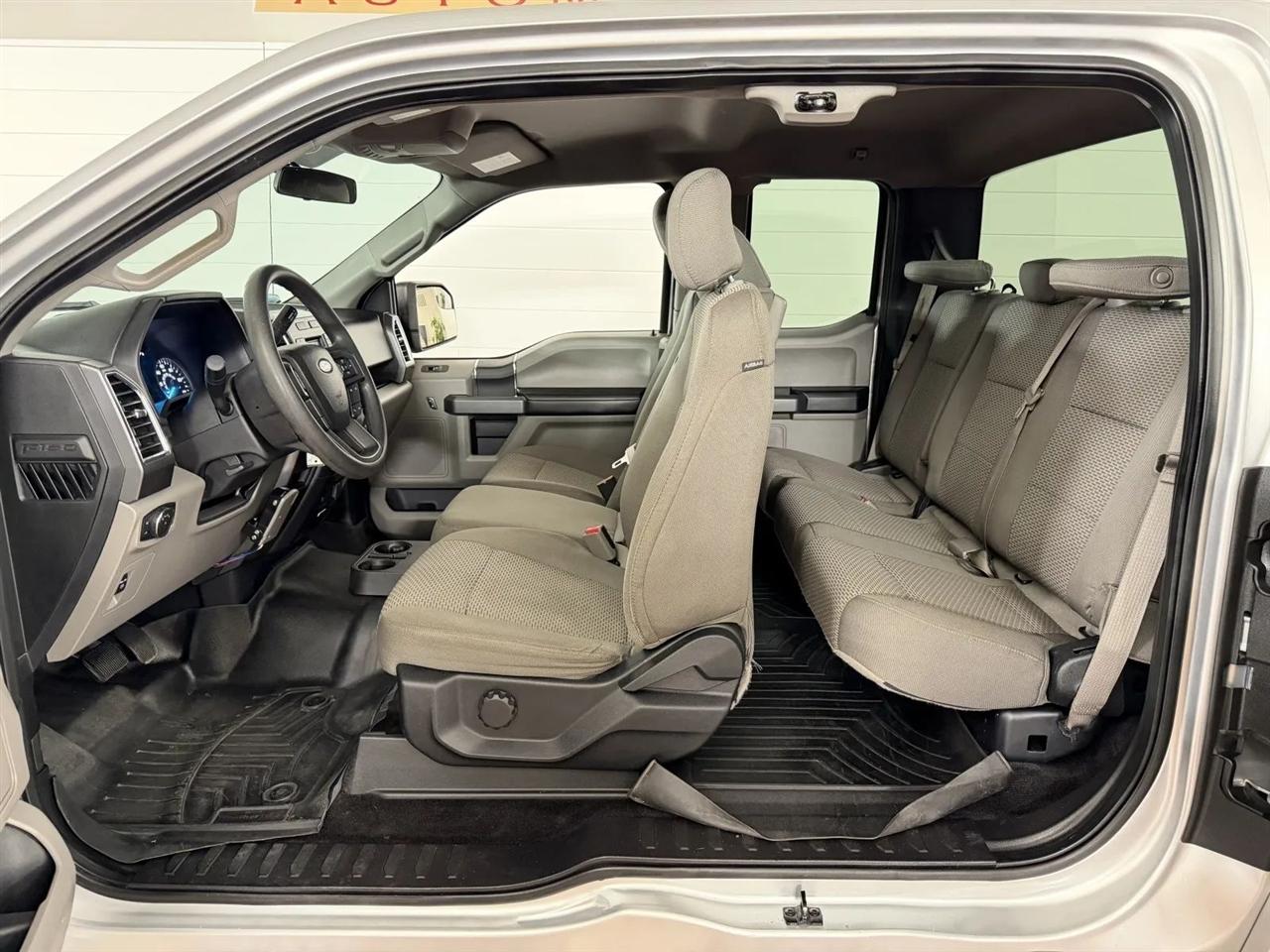 Ford F-150 XLT SuperCab 8-ft. Bed 4WD 2016