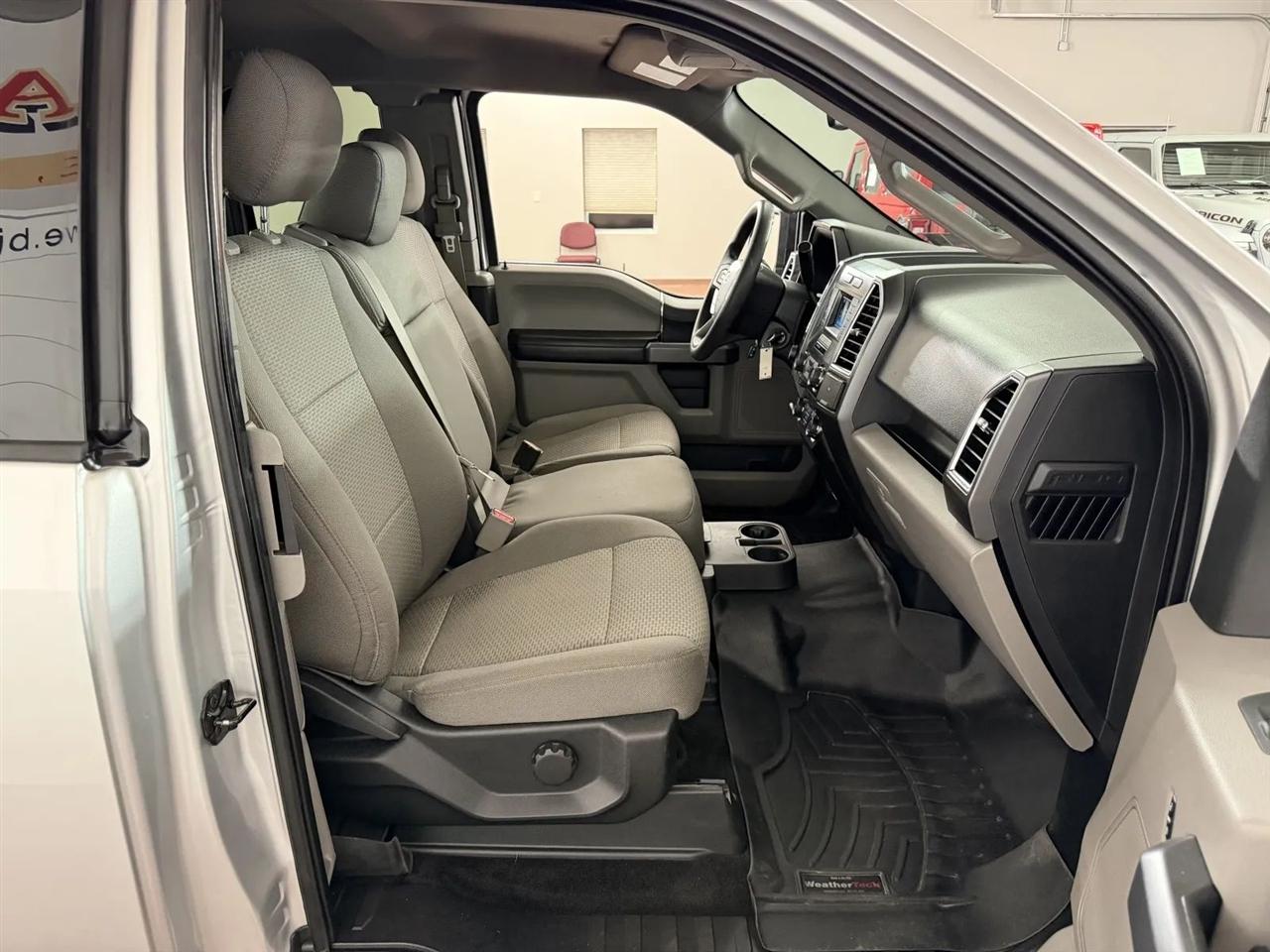 Ford F-150 XLT SuperCab 8-ft. Bed 4WD 2016