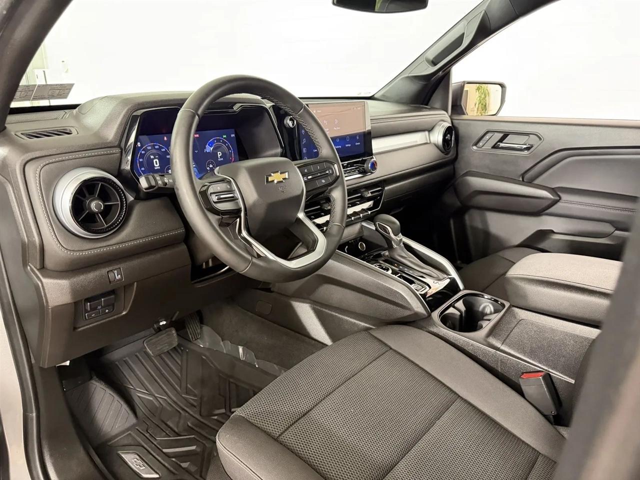 Chevrolet Colorado LT Crew Cab 4WD 2024