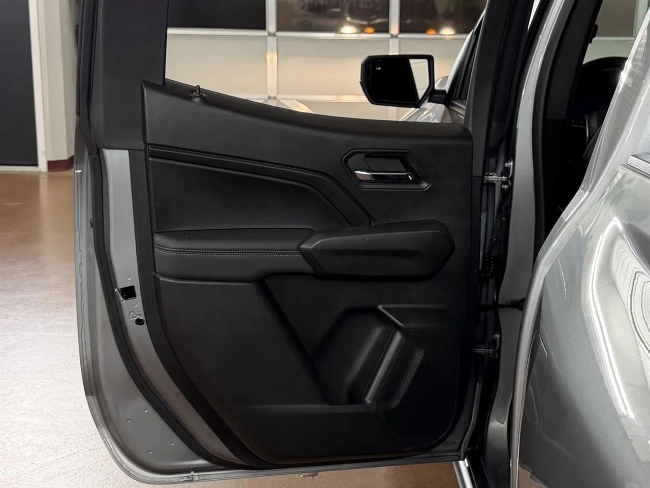 Chevrolet Colorado LT Crew Cab 4WD 2024