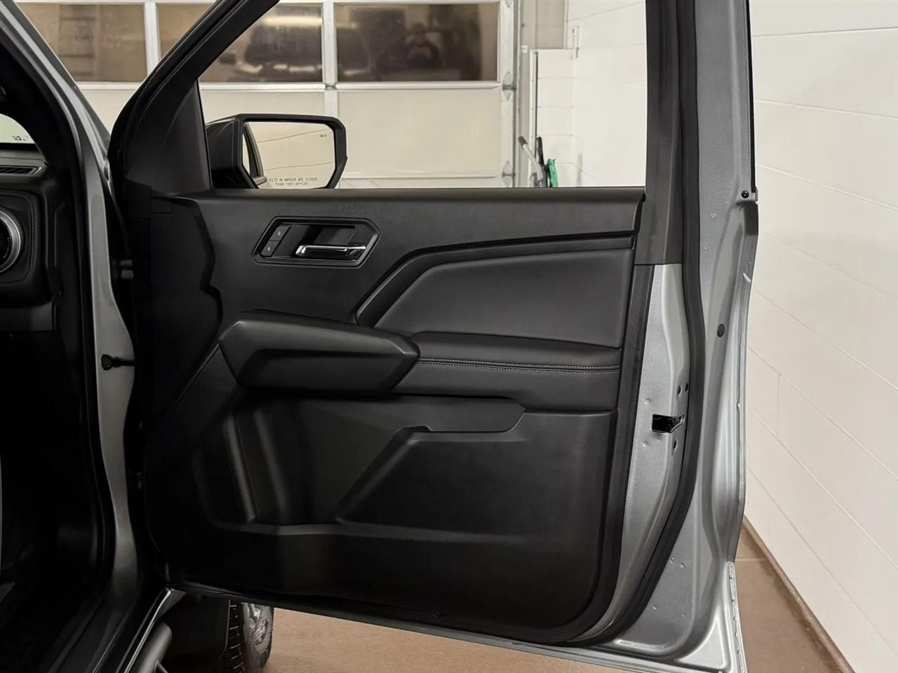 Chevrolet Colorado LT Crew Cab 4WD 2024