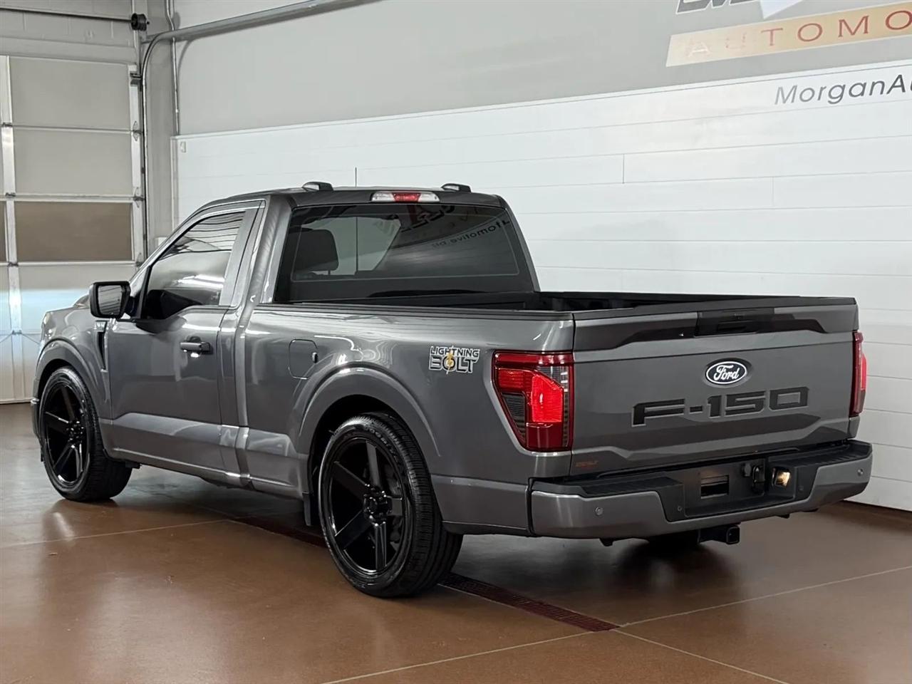 Ford F-150 XL 2WD 2024