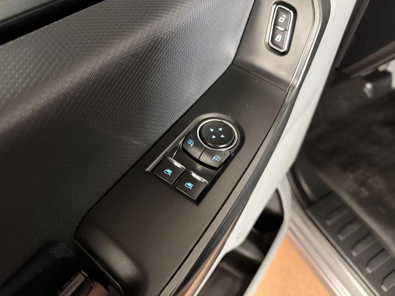 Ford F-150 XL 2WD 2024