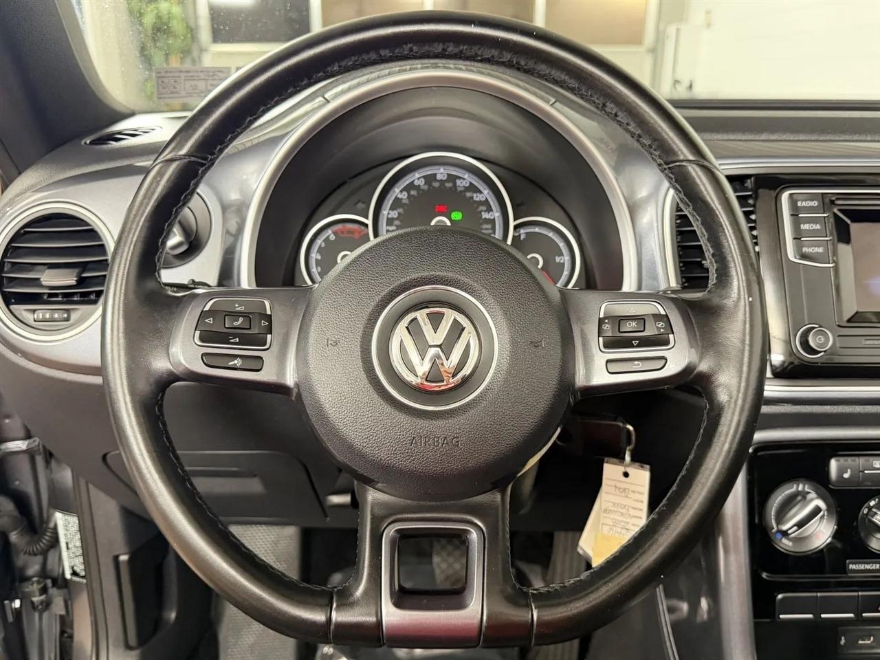 Volkswagen Beetle 2.0T SE Convertible 2018