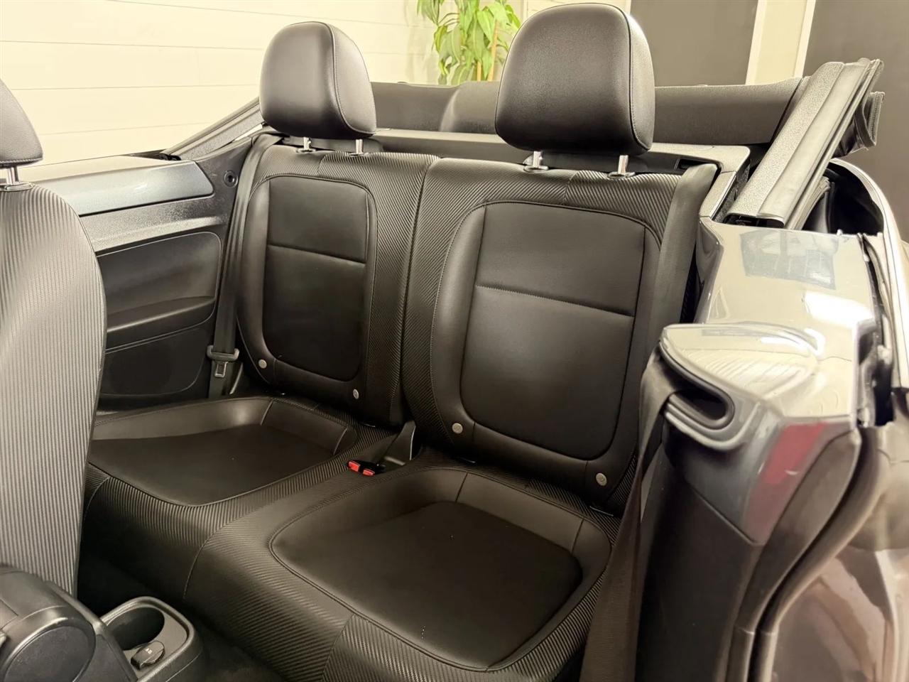 Volkswagen Beetle 2.0T SE Convertible 2018