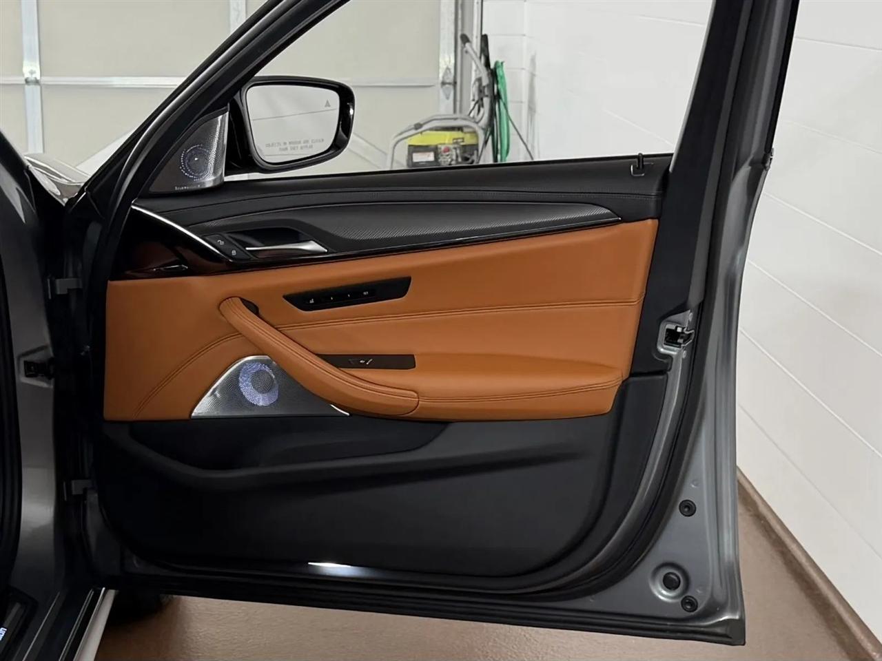BMW M5 Base 2023