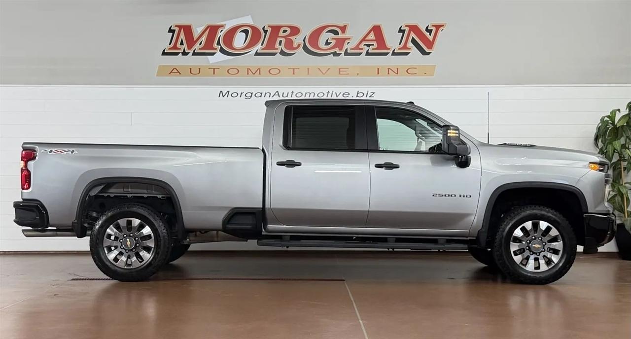 Chevrolet Silverado 2500HD Custom Crew Cab Long Box 4WD 2025