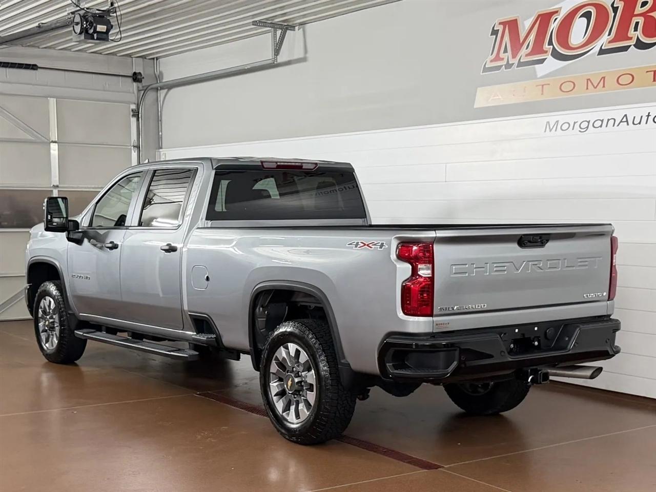 Chevrolet Silverado 2500HD Custom Crew Cab Long Box 4WD 2025