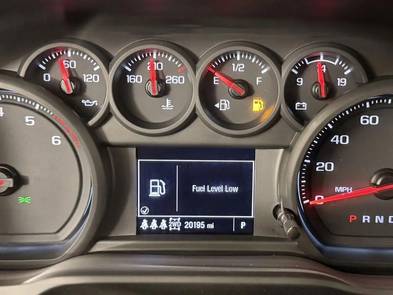 Chevrolet Silverado 2500HD Custom Crew Cab Long Box 4WD 2025