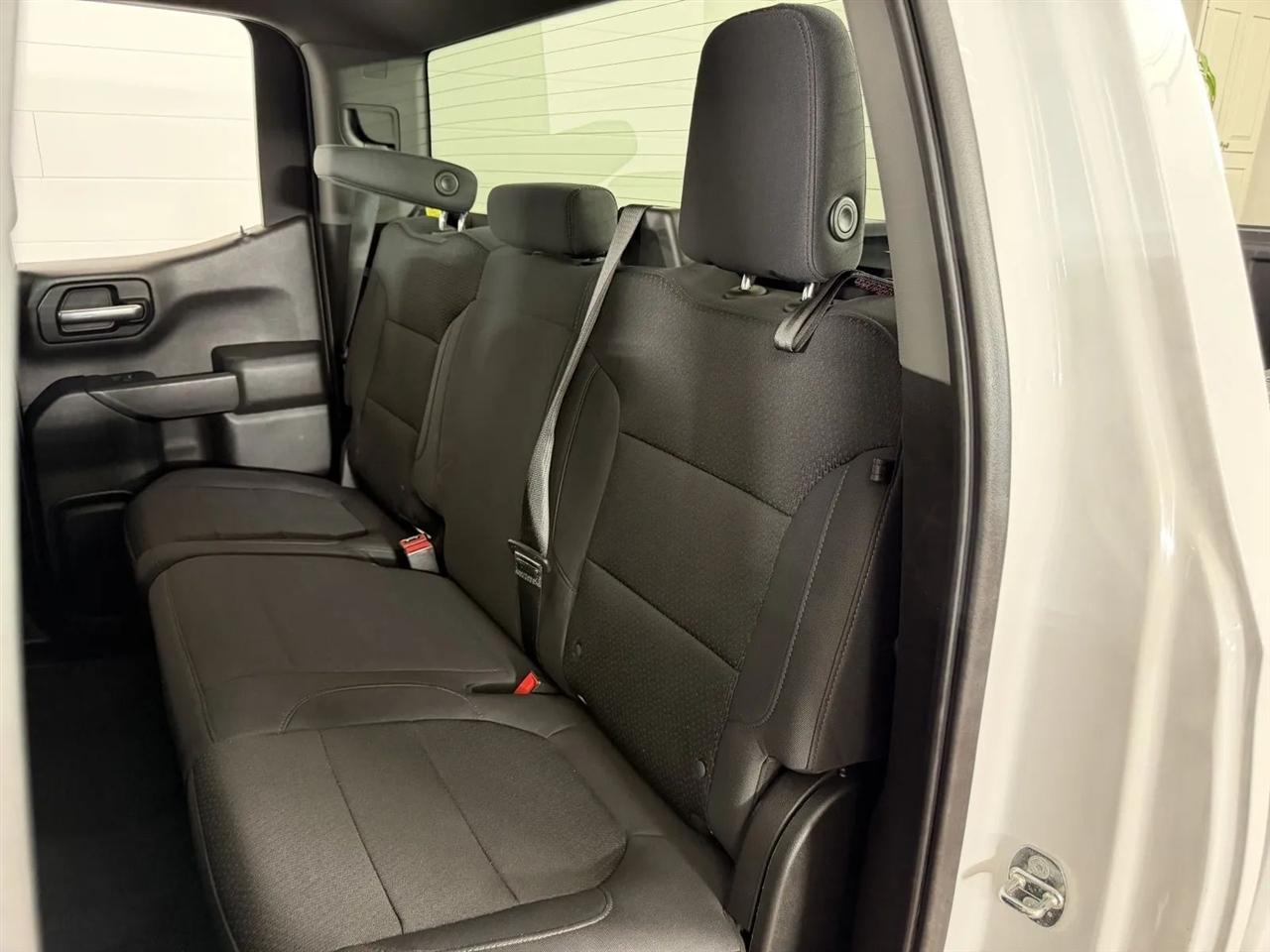 Chevrolet Silverado 1500 Custom Double Cab 4WD 2021