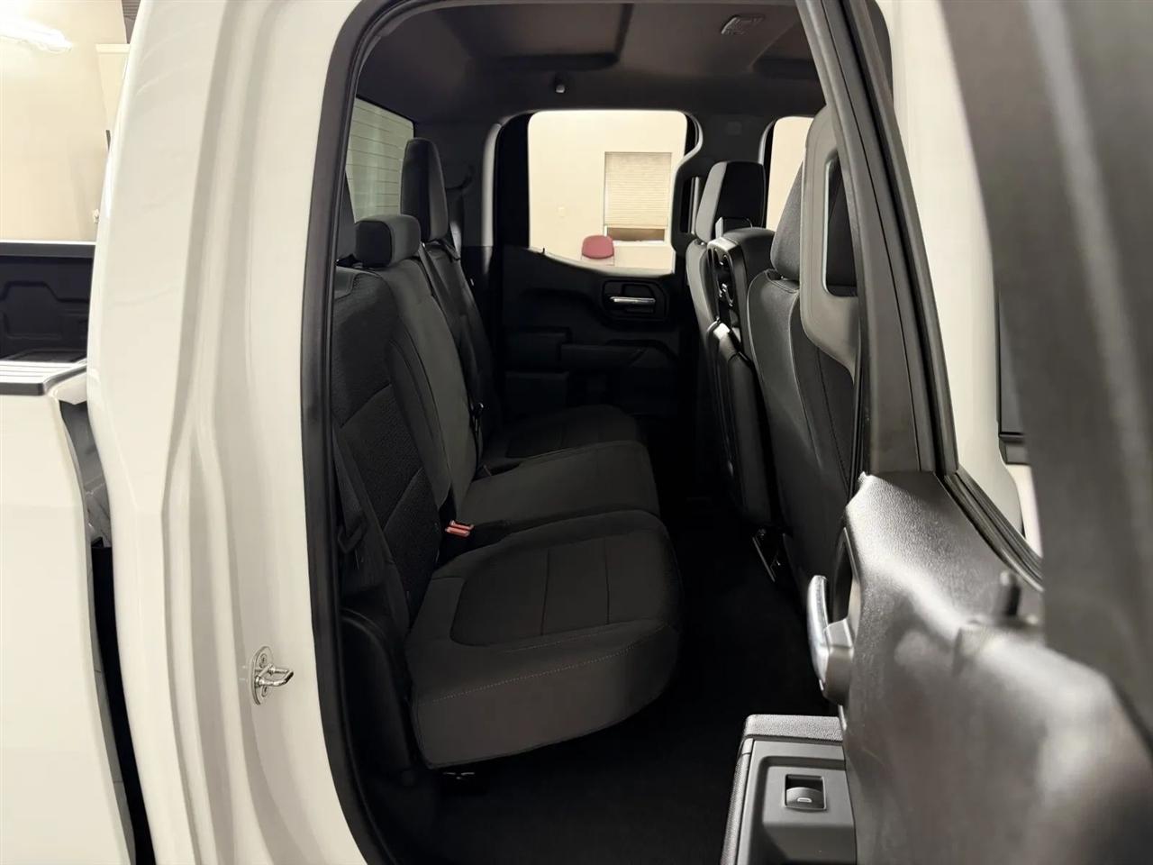 Chevrolet Silverado 1500 Custom Double Cab 4WD 2021
