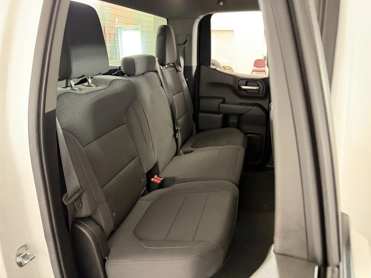 Chevrolet Silverado 1500 Custom Double Cab 4WD 2021